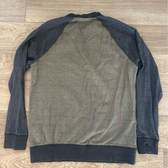 Oakley Crewneck - Picture 2 of 3